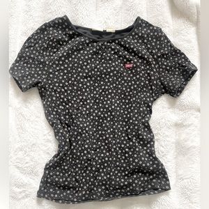levi’s women’s tee